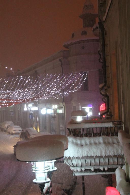 Guesthouse Medea On Pushkini 4 Kutaisi Bagian luar foto